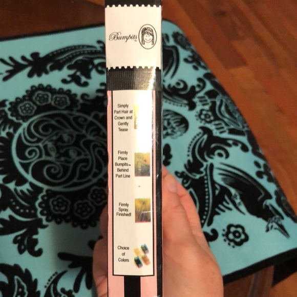 Big Hippie Hair Bumpits - Picture 3 of 4